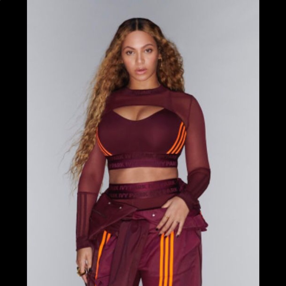 Small Adidas Ivy Park IVY PARK SHRUG Maroon